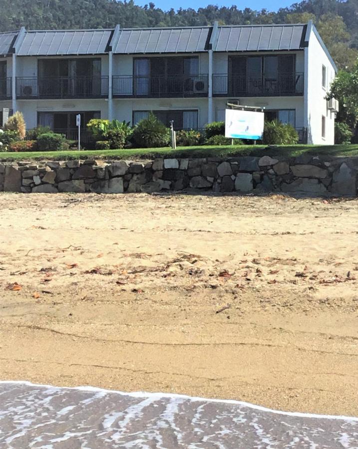 איירלי ביץ' Whitsunday Waterfront Apartments מראה חיצוני תמונה