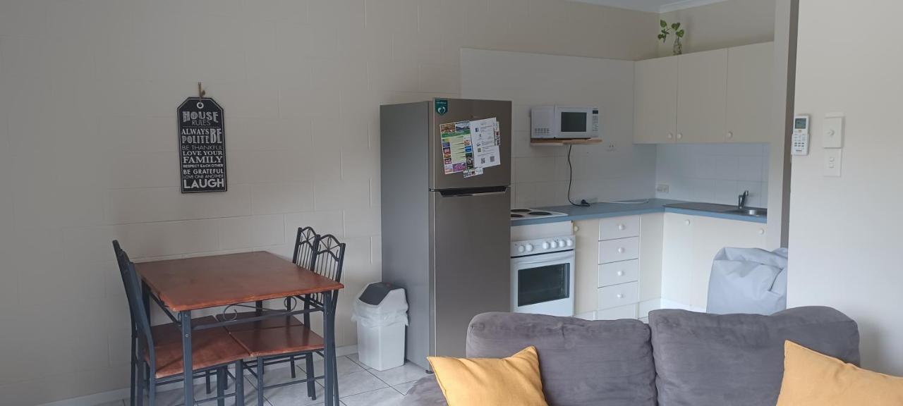 איירלי ביץ' Whitsunday Waterfront Apartments מראה חיצוני תמונה