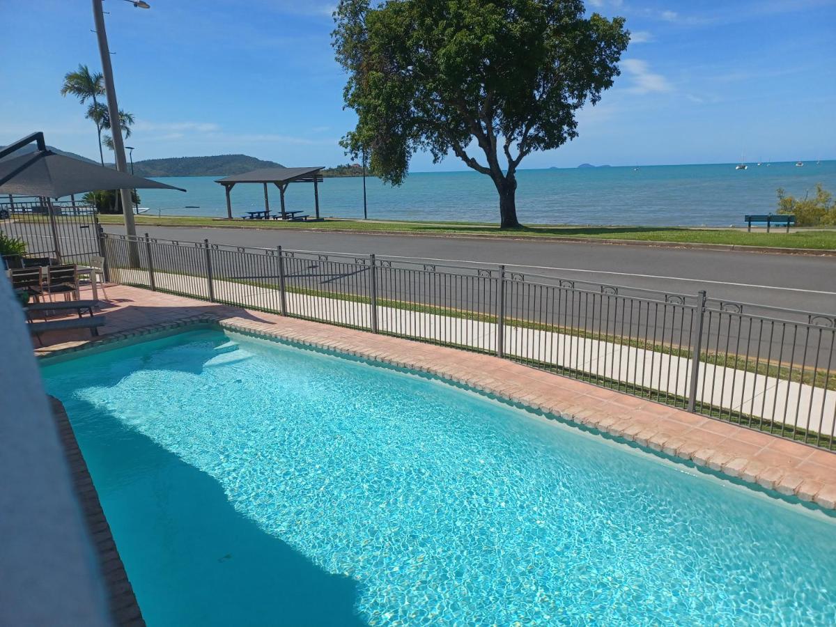 איירלי ביץ' Whitsunday Waterfront Apartments מראה חיצוני תמונה