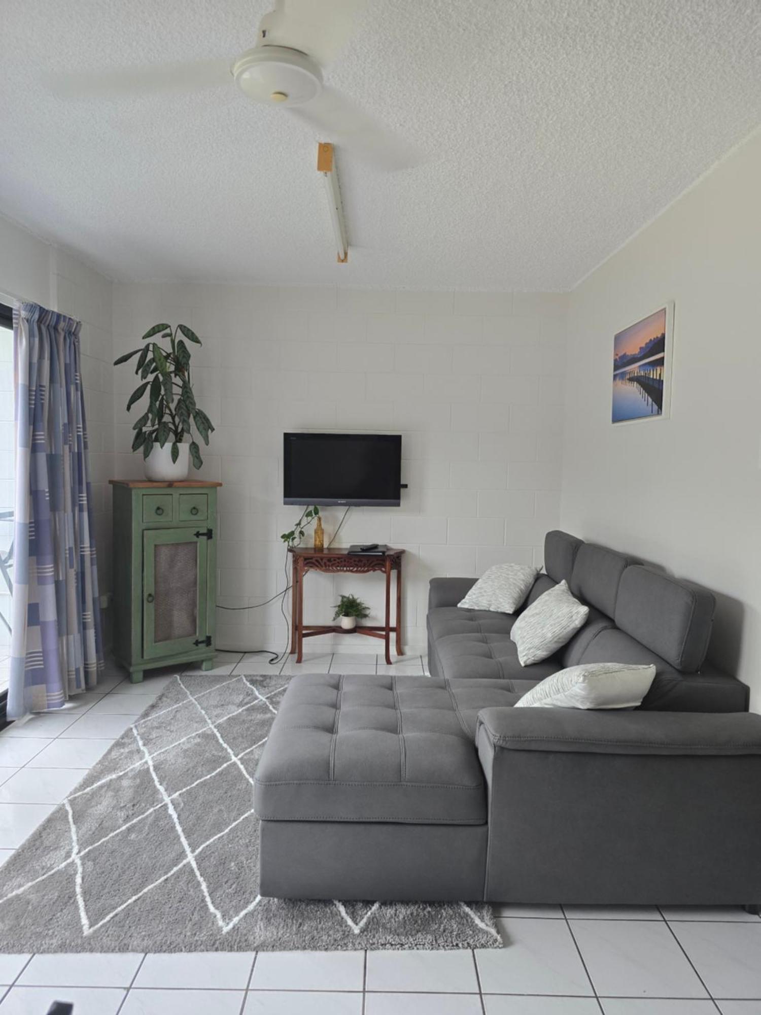 איירלי ביץ' Whitsunday Waterfront Apartments מראה חיצוני תמונה