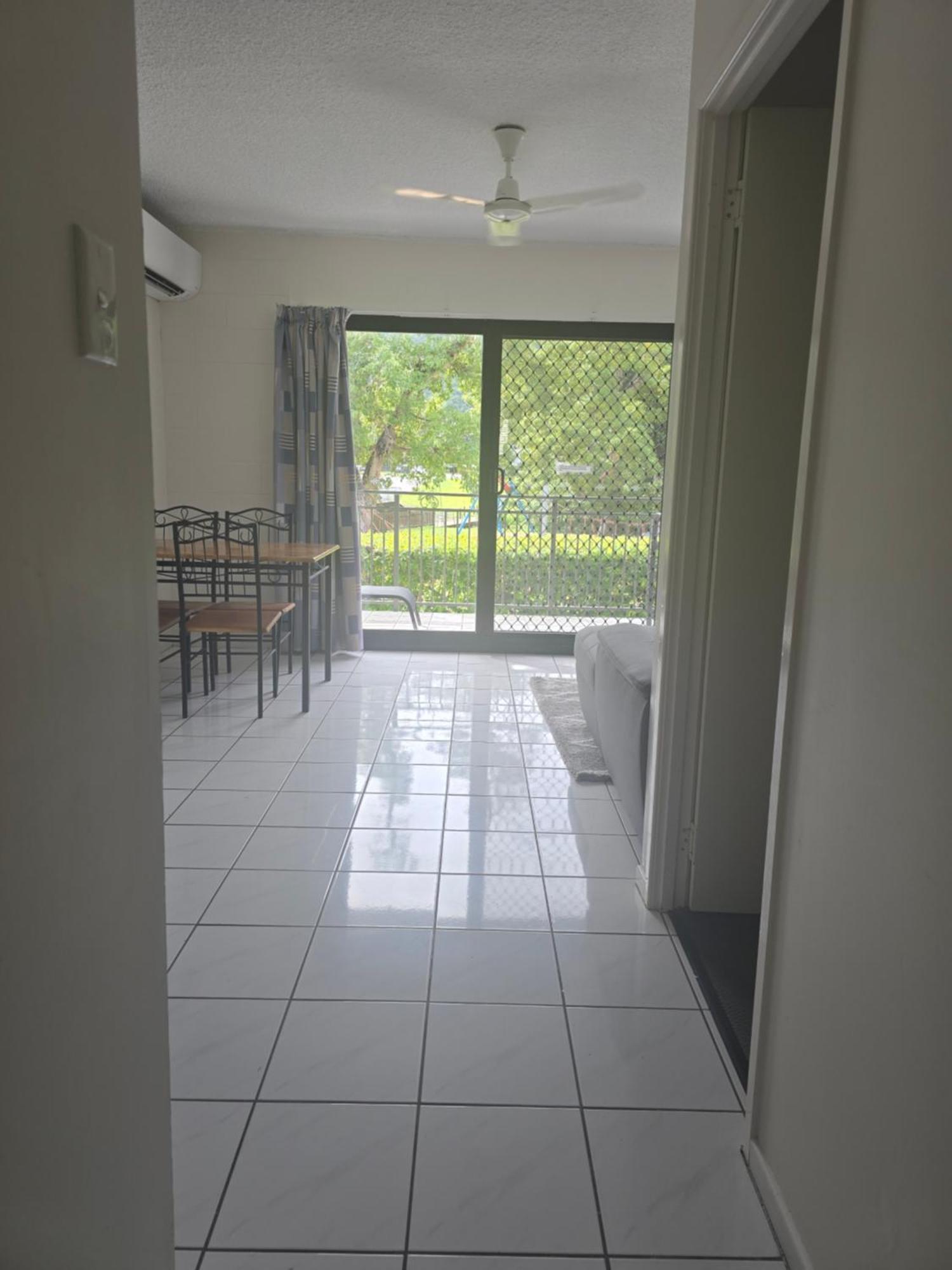 איירלי ביץ' Whitsunday Waterfront Apartments מראה חיצוני תמונה