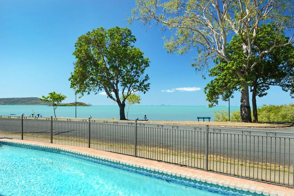 איירלי ביץ' Whitsunday Waterfront Apartments מראה חיצוני תמונה