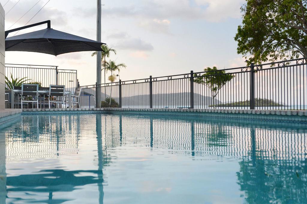 איירלי ביץ' Whitsunday Waterfront Apartments מראה חיצוני תמונה
