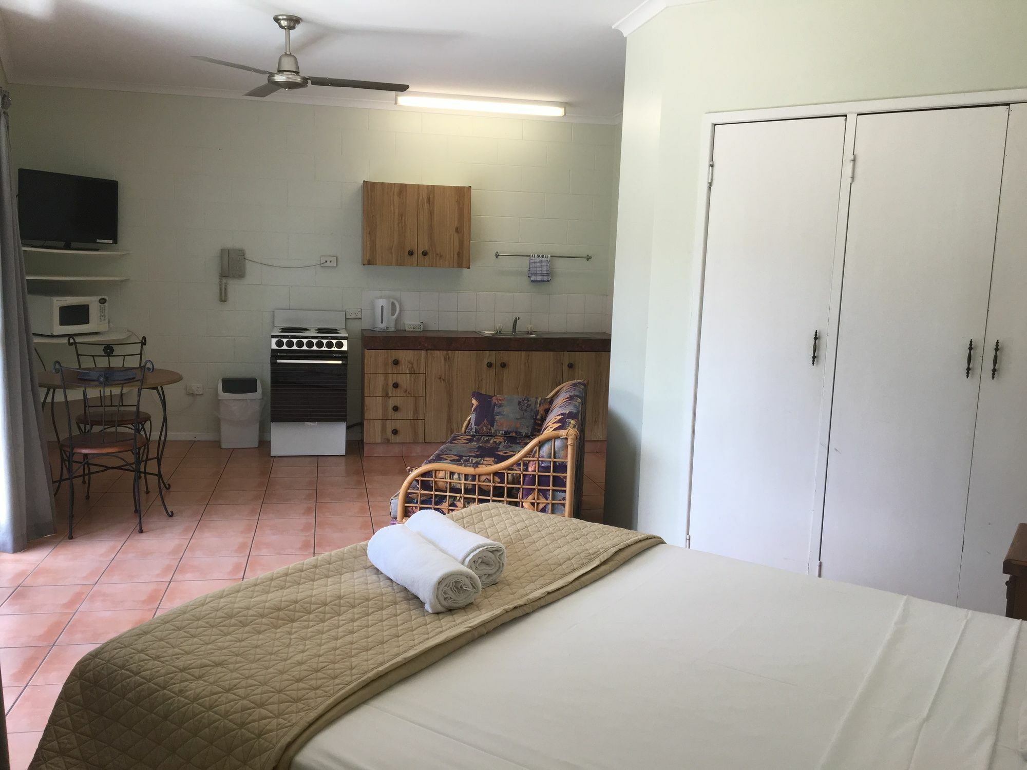 איירלי ביץ' Whitsunday Waterfront Apartments מראה חיצוני תמונה